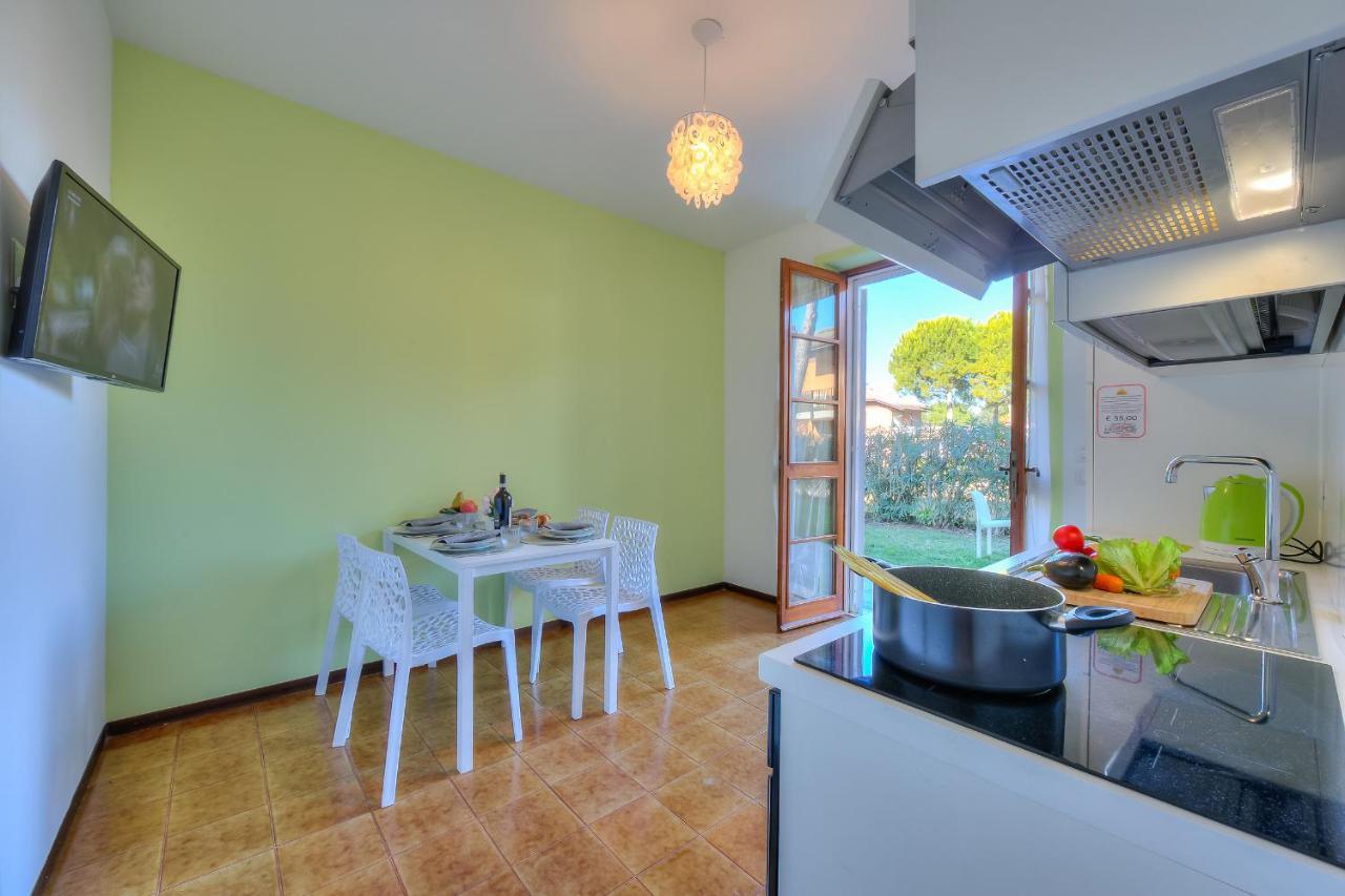 Villa Fiorita Apartments - Happy Rentals ซีร์มิโอเน ภายนอก รูปภาพ